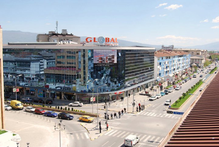 ΣΤΡΟΥΜΙΤΣΑ - SHOPPING MALL GLOBAL