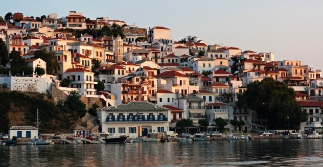 ΗΜΕΡΗΣΙΑ ΚΡΟΥΑΖΙΕΡΑ ΣΚΟΠΕΛΟ ΑΛΟΝΝΗΣΟ