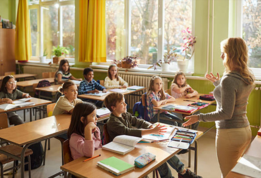 Διαπαιδαγώγηση, όρια και σχολείο