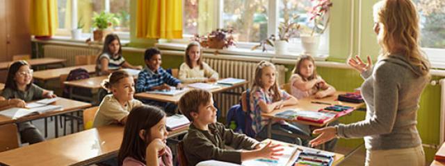 Διαπαιδαγώγηση, όρια και σχολείο