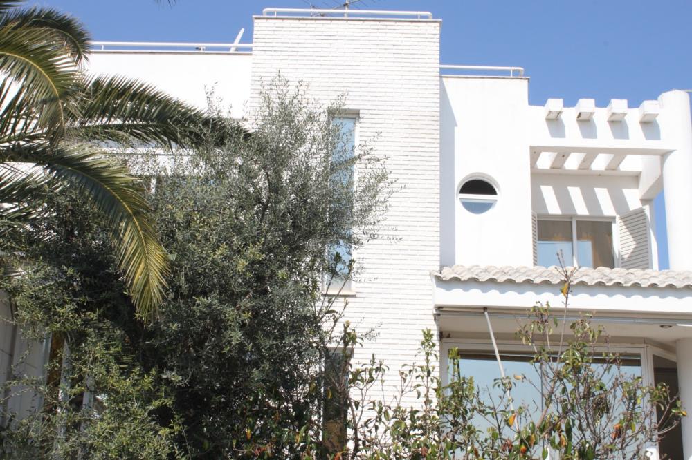 ΜΟΝΟΚΑΤΟΙΚΙΑ {noPicture}