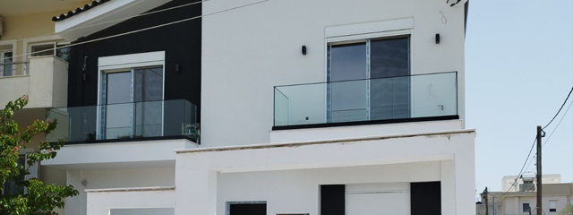 ΓΥΑΛΙΝΑ ΚΑΓΚΕΛΑ {noPicture}