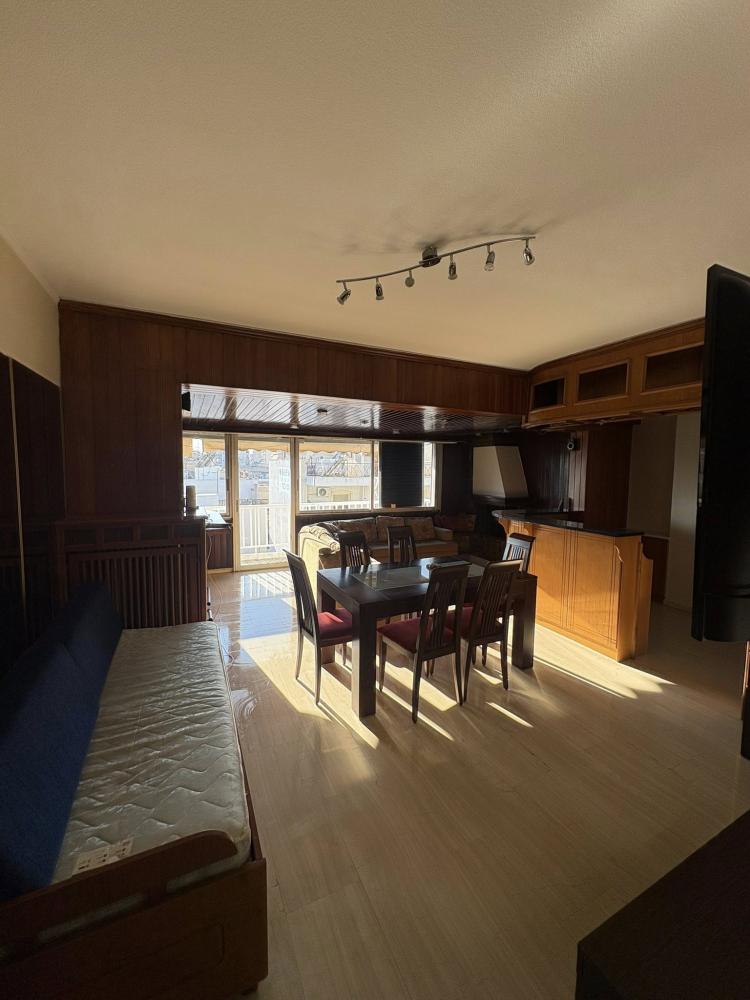 Σπίτι μετά από ανακίνηση πριν και μετά {noPicture}