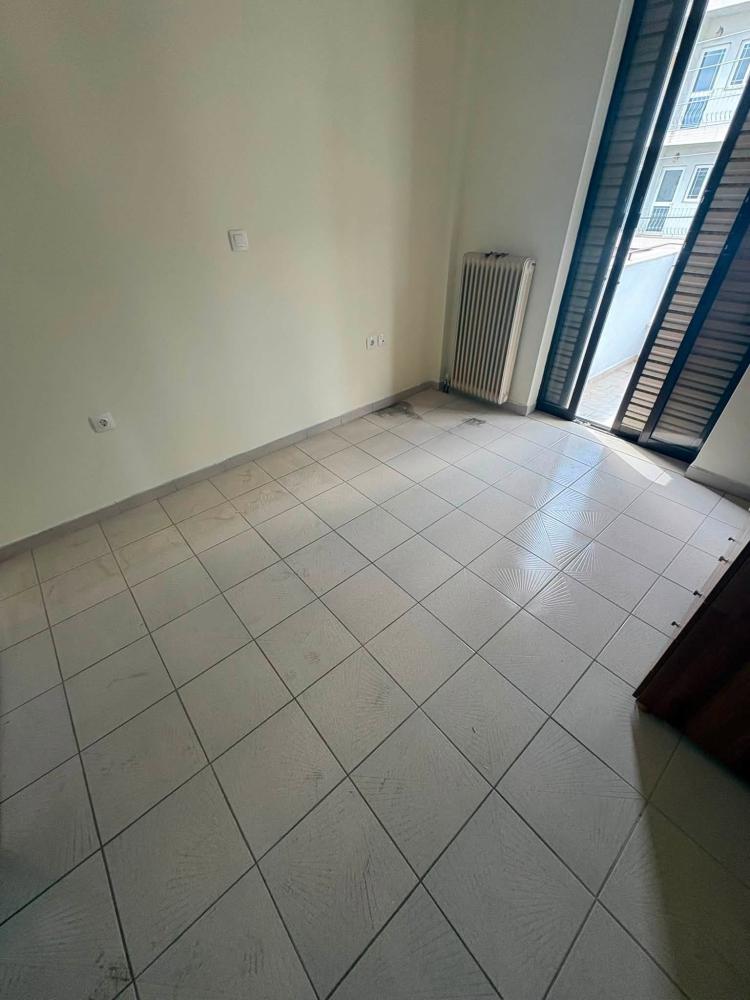 Καθαρισμός μεζονέτας μετά από ανακαίνιση πριν και μετά. {noPicture}