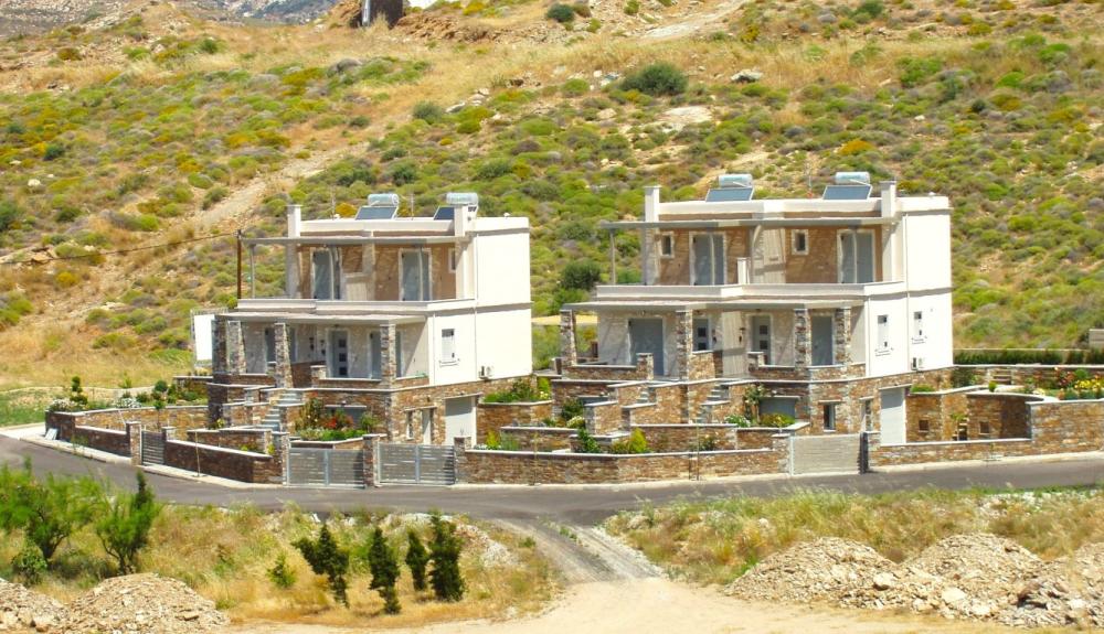 ΤΟΥΡΙΣΤΙΚΕΣ ΕΠΙΠΛΩΜΕΝΕΣ ΚΑΤΟΙΚΙΕΣ ΣΤΗ ΧΩΡΟΦΥΛΑΚΗ ΑΕΤΟΥ ΚΑΡΥΣΤΟΥ {noPicture}