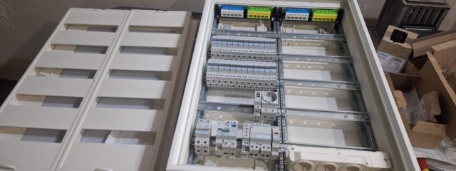 Πίνακες Ηλεκτρολογικοί {noPicture}