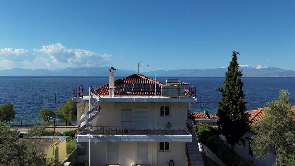 Πωλείται Τριώροφο Ακίνητο με 2 Ανεξάρτητες Κατοικίες, Θέα Θάλασσα & Φωτοβολταϊκό Σύστημα σε Οικόπεδο 1.500 τ.μ. - Δερβένι Κορινθίας {noPicture}