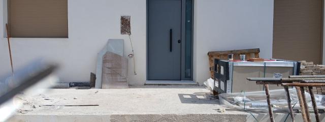 ΘΩΡΑΚΙΣΜΕΝΕΣ ΠΟΡΤΕΣ {noPicture}