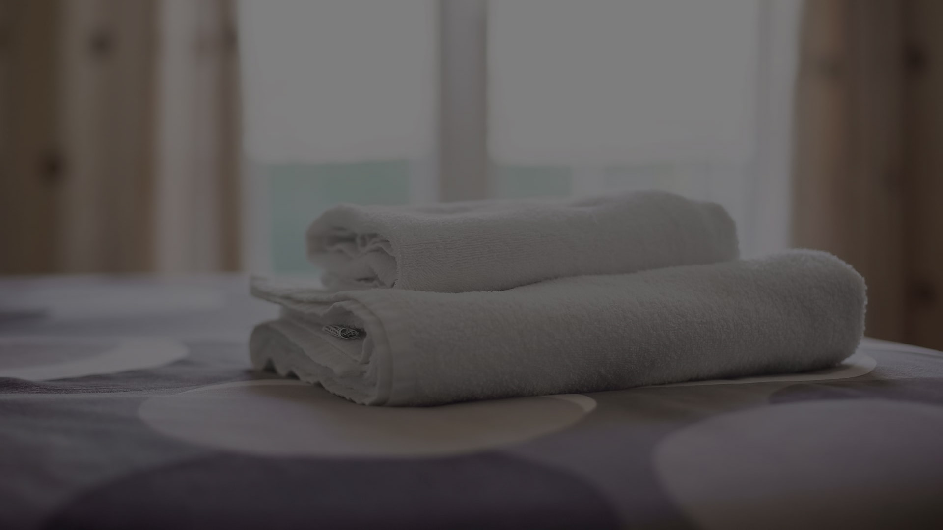 ΚΑΘΑΡΙΣΜΟΣ ΞΕΝΟΔΟΧΕΙΑΚΟΥ ΙΜΑΤΙΣΜΟΥ 