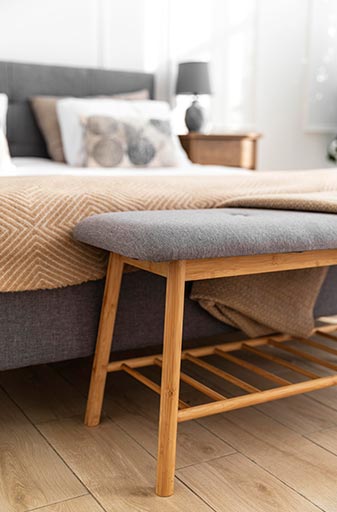 ΛΙΓΑ ΛΟΓΙΑ ΓΙΑ ΕΜΑΣ 