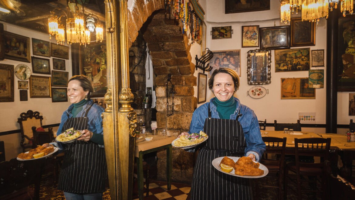 Αναφορά στον Τύπο 