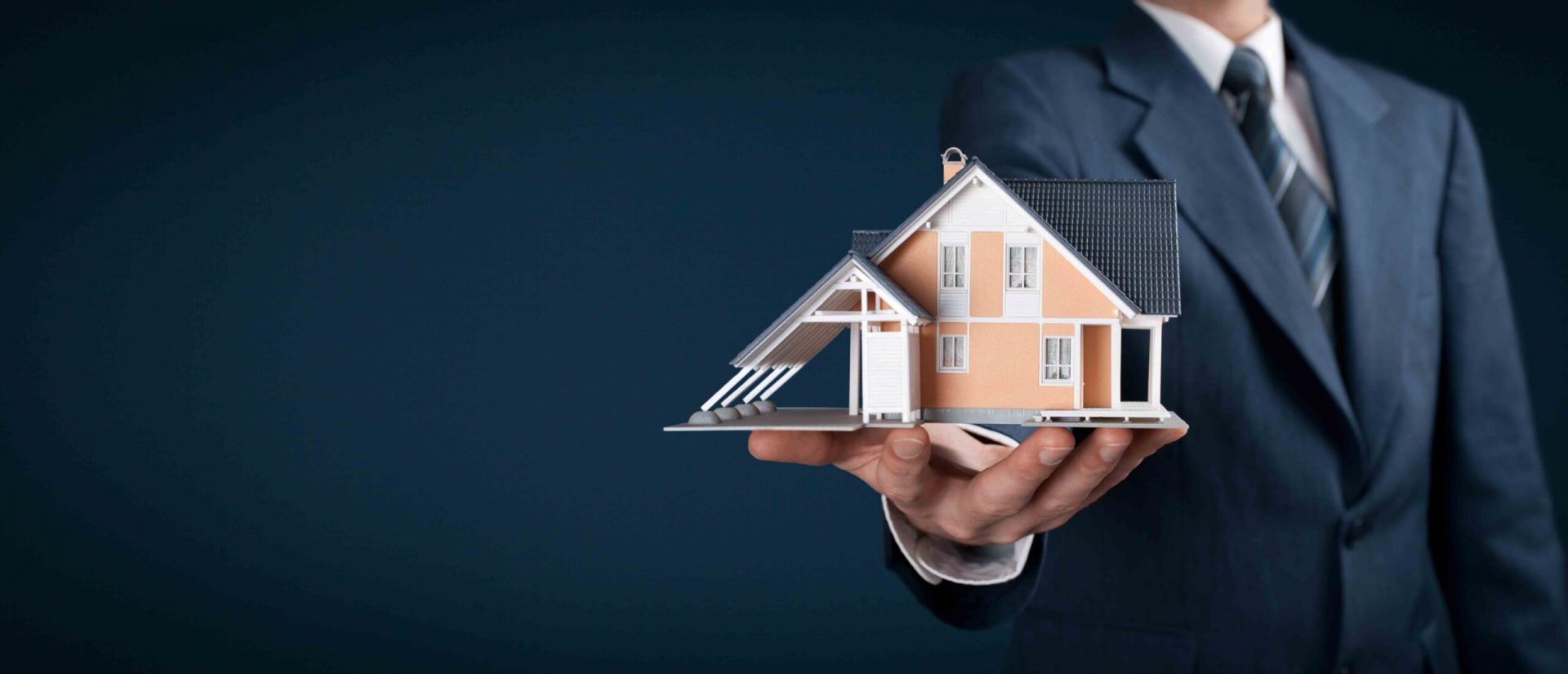 ΕΠΙΚΟΙΝΩΝΗΣΤΕ ΜΑΖΙ ΜΑΣ 