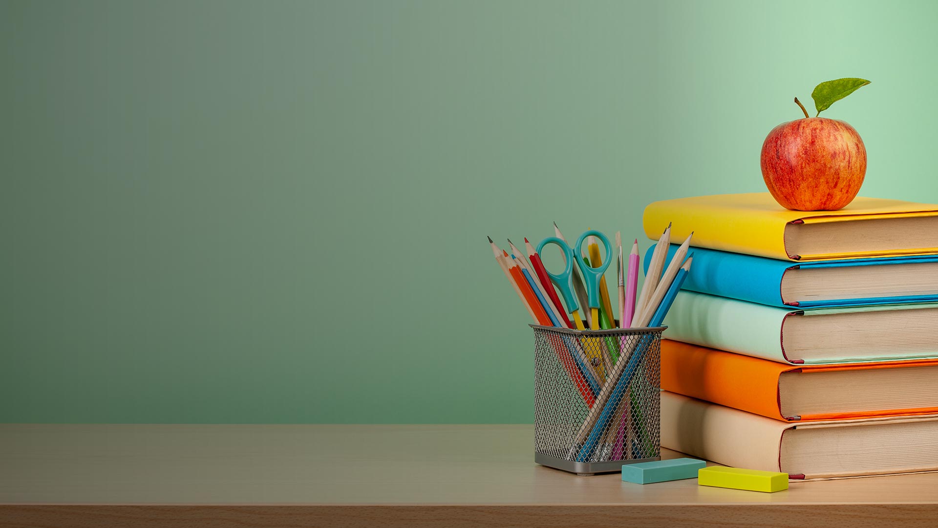 ΕΠΙΚΟΙΝΩΝΗΣΤΕ ΜΑΖΙ ΜΑΣ 