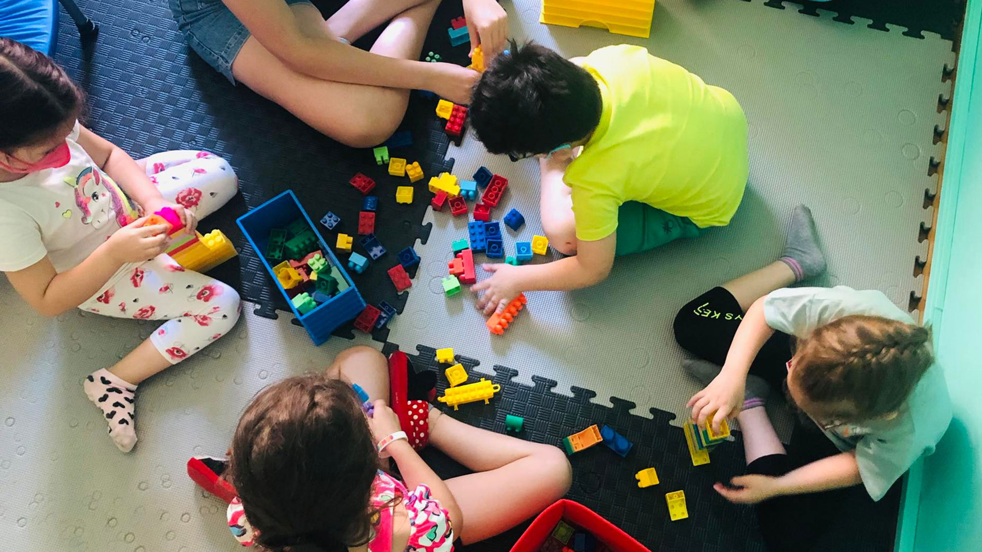 ΕΠΙΚΟΙΝΩΝΗΣΤΕ ΜΑΖΙ ΜΑΣ  ΕΠΙΚΟΙΝΩΝΗΣΤΕ ΜΑΖΙ ΜΑΣ