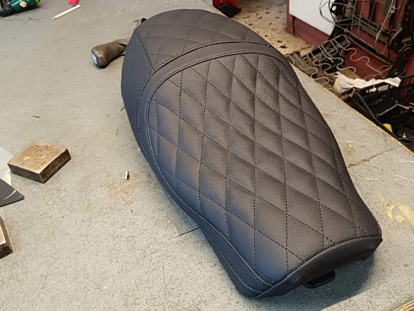 Σέλες μηχανών 