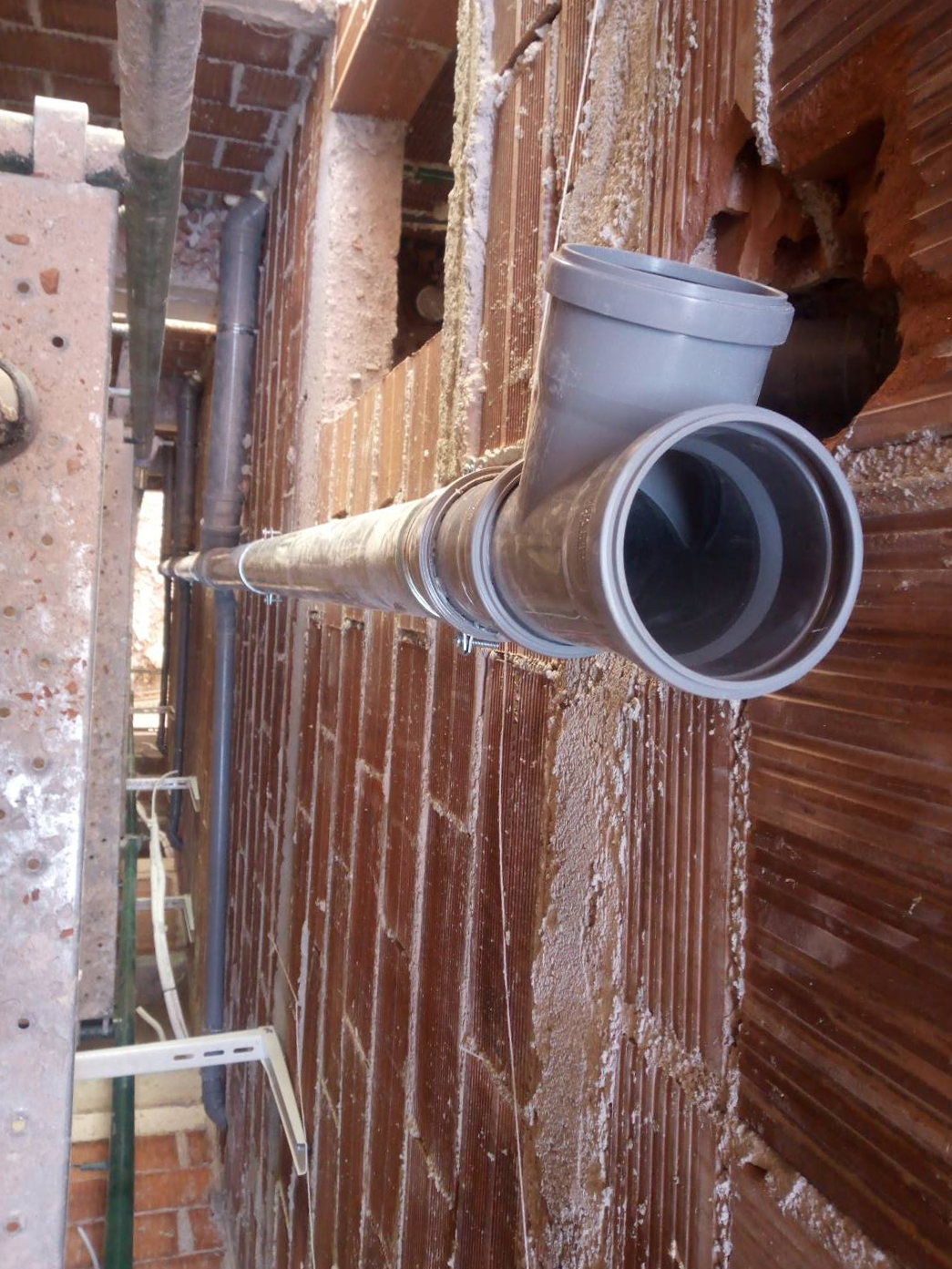 Δέσμευσή μας 