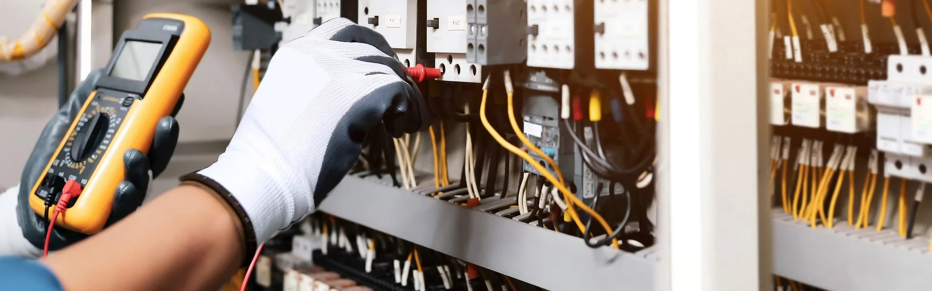 ΕΠΙΚΟΙΝΩΝΗΣΤΕ ΜΑΖΙ ΜΑΣ 