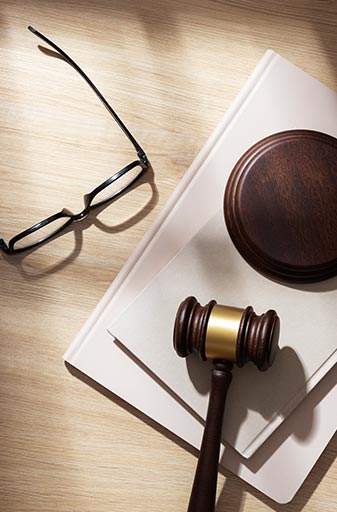 ΛΙΓΑ ΛΟΓΙΑ ΓΙΑ ΕΜΕΝΑ 