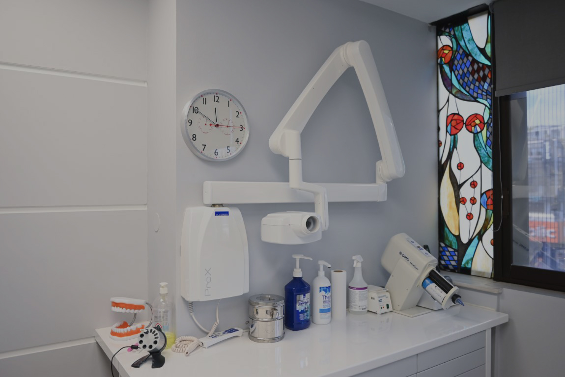 Διεθνής Εμπειρία & Διαρκής Επιμόρφωση.