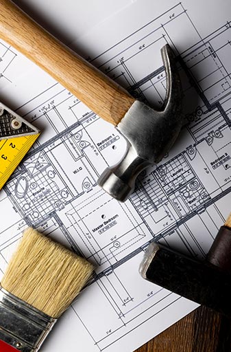 ΛΙΓΑ ΛΟΓΙΑ ΓΙΑ ΕΜΑΣ 