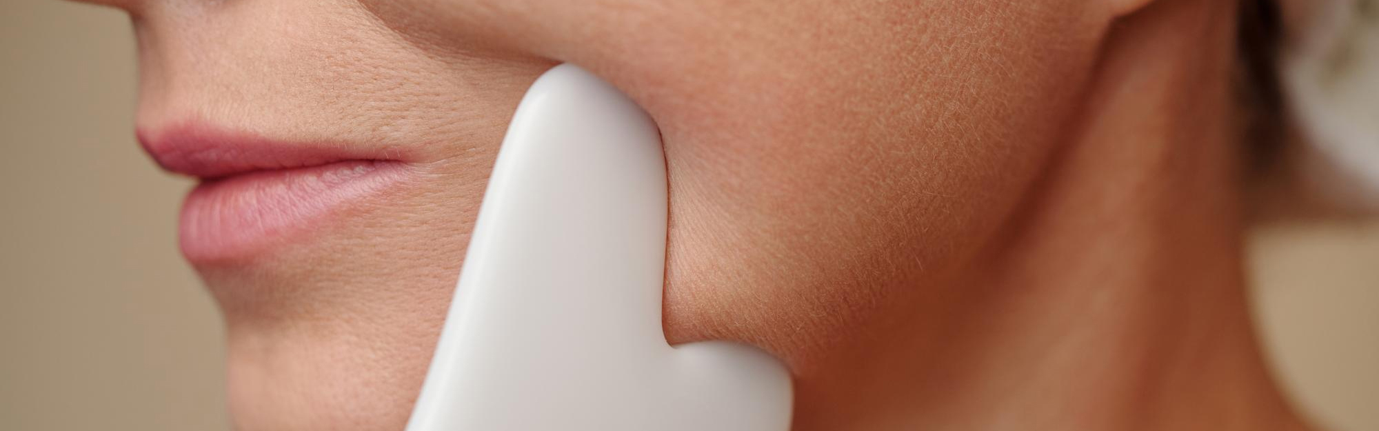 Guasha Προσώπου 