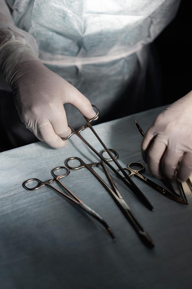 ΧΕΙΡΟΥΡΓΙΚΕΣ ΘΕΡΑΠΕΙΕΣ 