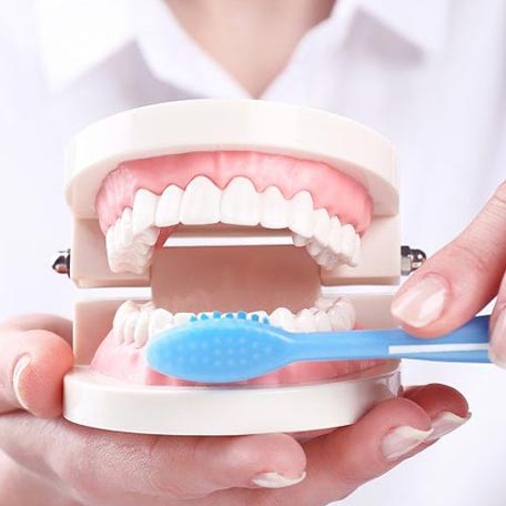 ΠΡΟΛΗΠΤΙΚΗ ΟΔΟΝΤΙΑΤΡΙΚΗ 