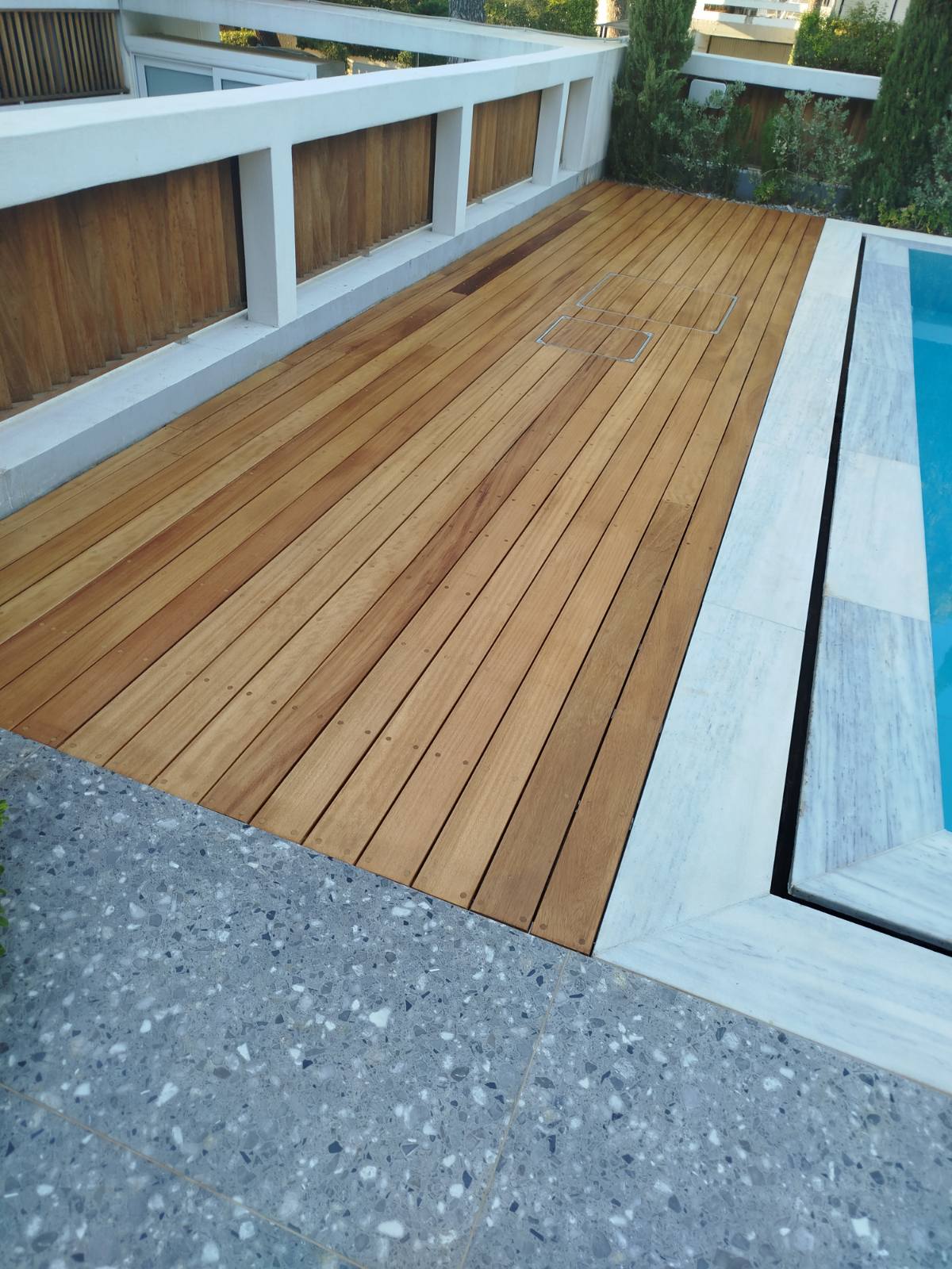 Deck Εξωτερικών Χώρων 