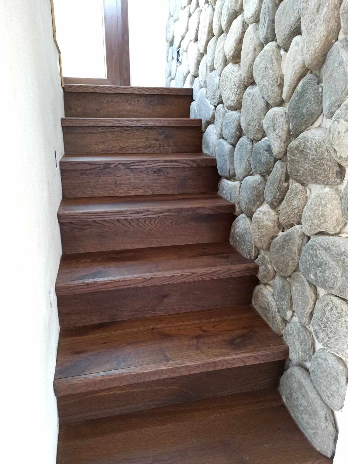 Επένδυση Ξύλινων Σκαλών 