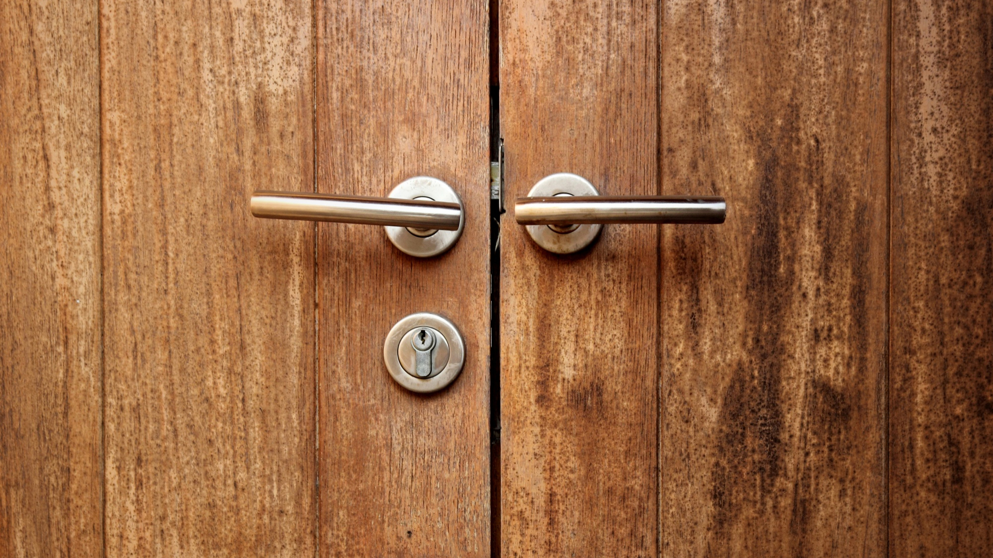 Κατασκευή πορτών 