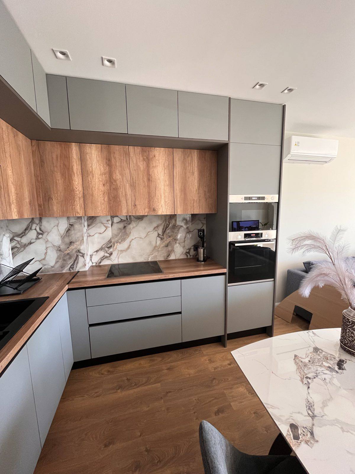 Υλικά Επιπλοποιίας 