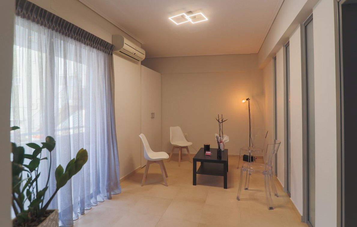 Με προσήλωση στη λεπτομέρεια, εχεμύθεια και διαρκή ενημέρωση 