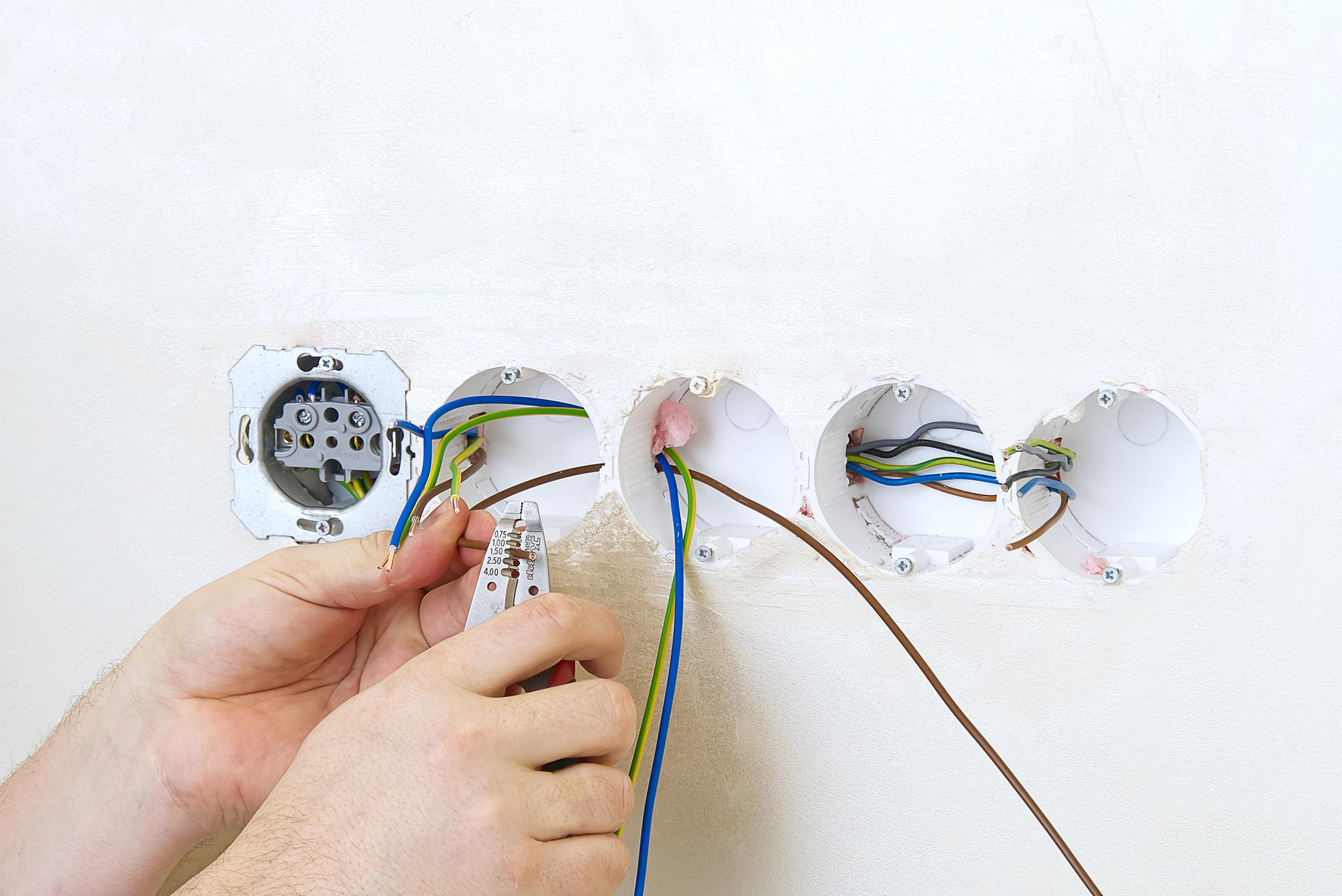 Ηλεκτρολογικές & Υδραυλικές Εργασίες 