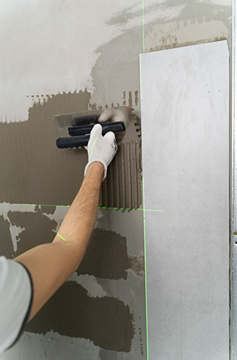 ΛΙΓΑ ΛΟΓΙΑ ΓΙΑ ΕΜΑΣ 