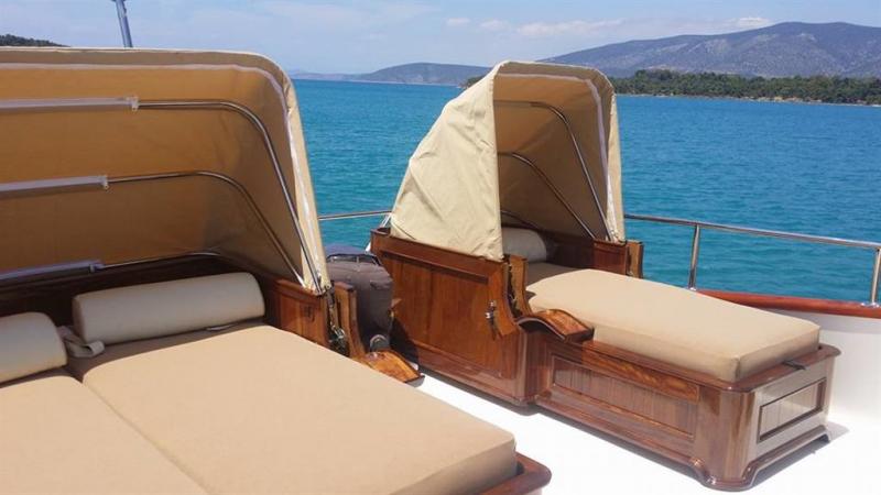 ΤΑΠΕΤΣΑΡΙΕΣ ΣΚΑΦΩΝ