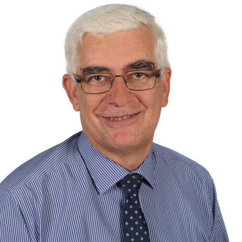 Γεώργιος Σακοραφας, MD, PhD, Χειρουργός Ενδοκρινών Αδένων (Θυρεοειδούς - Παραθυρεοειδών), Επ. Καθηγητής Χειρουργικής Πανεπιστημίου Αθηνών, τ. Συντονιστής Διευθυντής Χειρουργικής Κλινικής Νοσοκομείου ΑΓΙΟΣ ΣΑΒΒΑΣ, Νοσοκομεία: ΕΥΓΕΝΙΔΕΙΟ - ΜΗΤΕΡΑ - ΥΓΕΙΑ