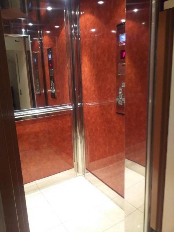 Θάλαμος ανελκυστήρα