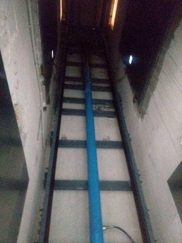 Φρεάτιο μηχανήματος έργου compact