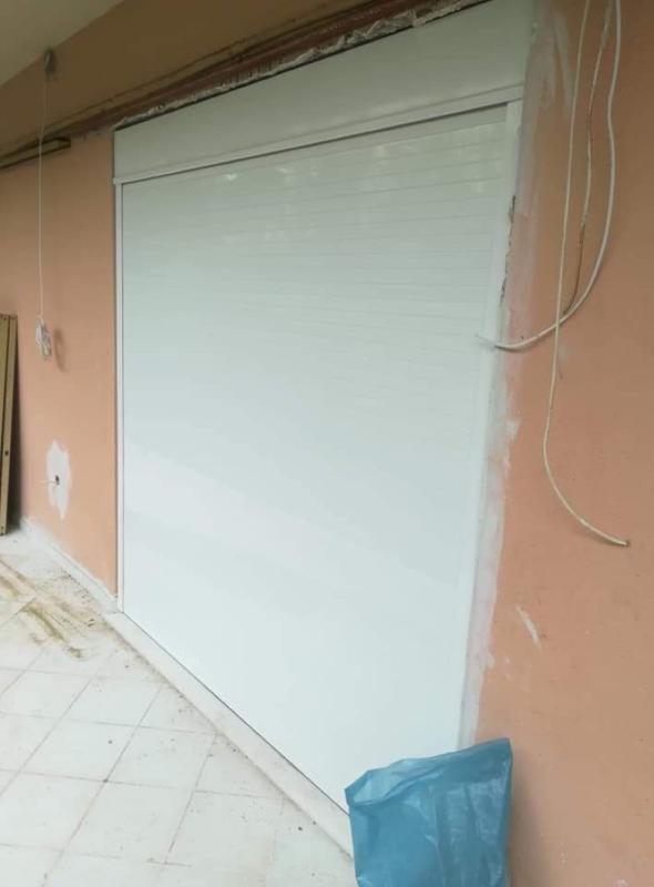 Ρολά αλουμινίου και παντζούρια - αεριζόμενα