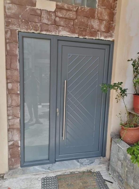 Πόρτα αλουμινίου