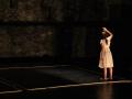 Η ετήσια παράσταση της σχολής χορού Dancespace, της Μαρίας Γαδετσάκη, «Μια γαλάζια περιστέρα» είναι μια παράσταση σύγχρονου χορού η οποία πραγματεύεται τη ζωή και τους ρόλους της γυναίκας από τη γέννηση εώς το θάνατο βασισμένη στην αιώνια αναζήτηση της ελευθερίας της ψυχής.
Διαλέγοντας ως μέσα επικοινωνίας το χορο, τη μουσική και την αέναη κίνηση των σωμάτων θα ταξιδέψουμε σε κάθε ηλικιακό στάδιο της ζωή της.