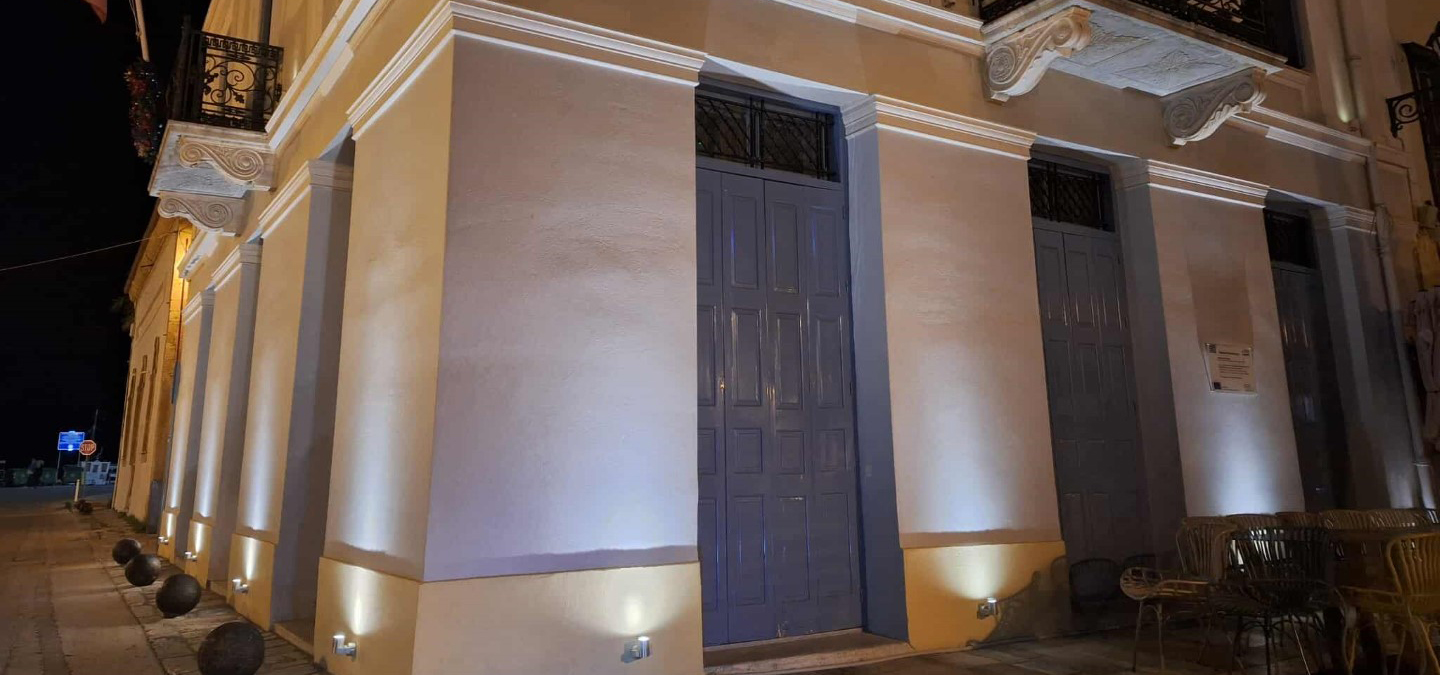 Slideshow image