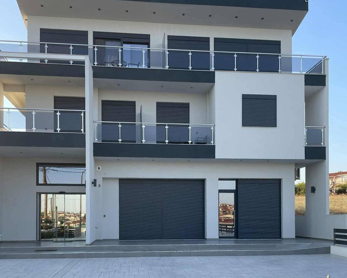 Luxury Living with a View Luxury Living with a View