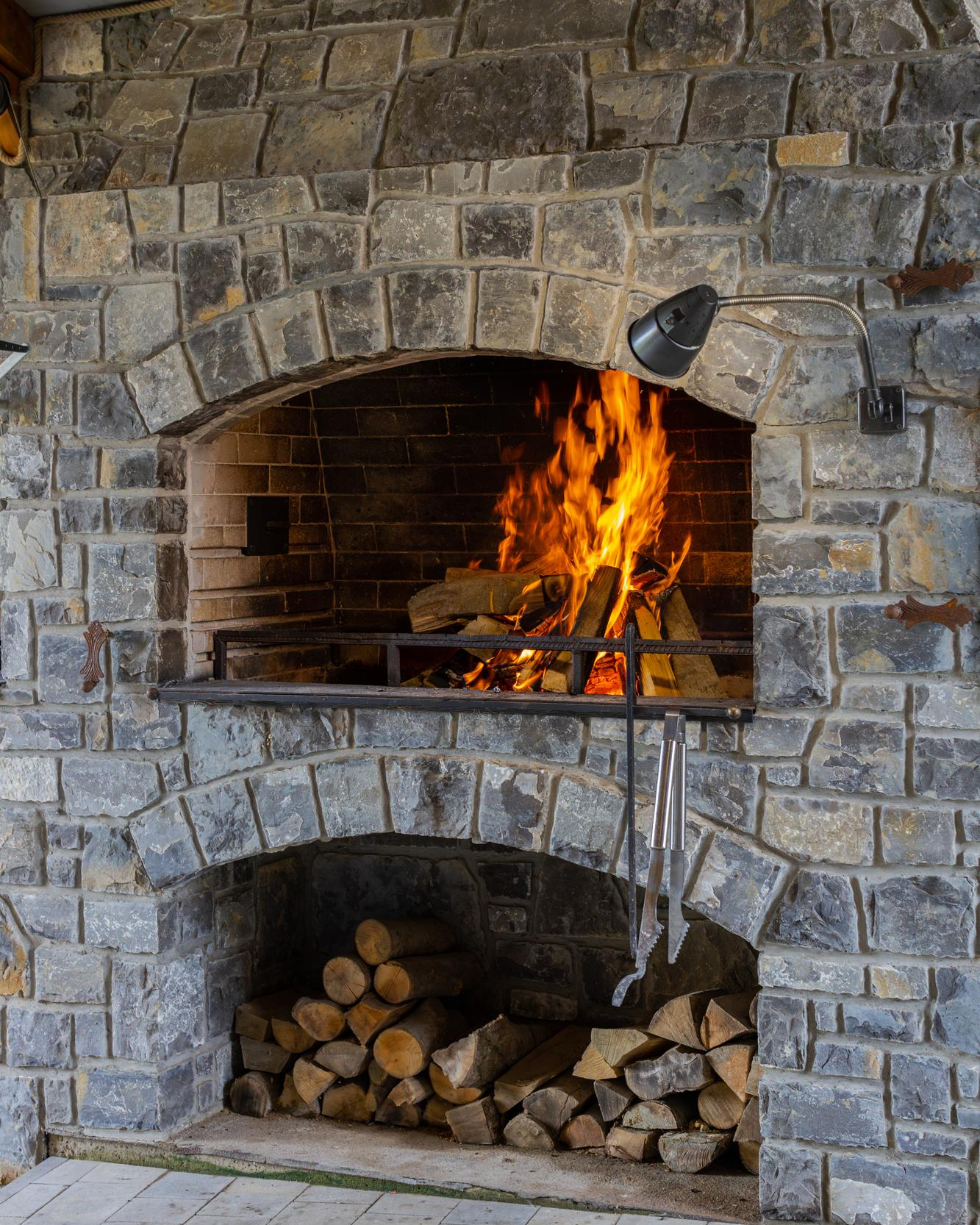 Ολοκληρωμένες οικοδομικές εργασίες με το κλειδί στο χέρι