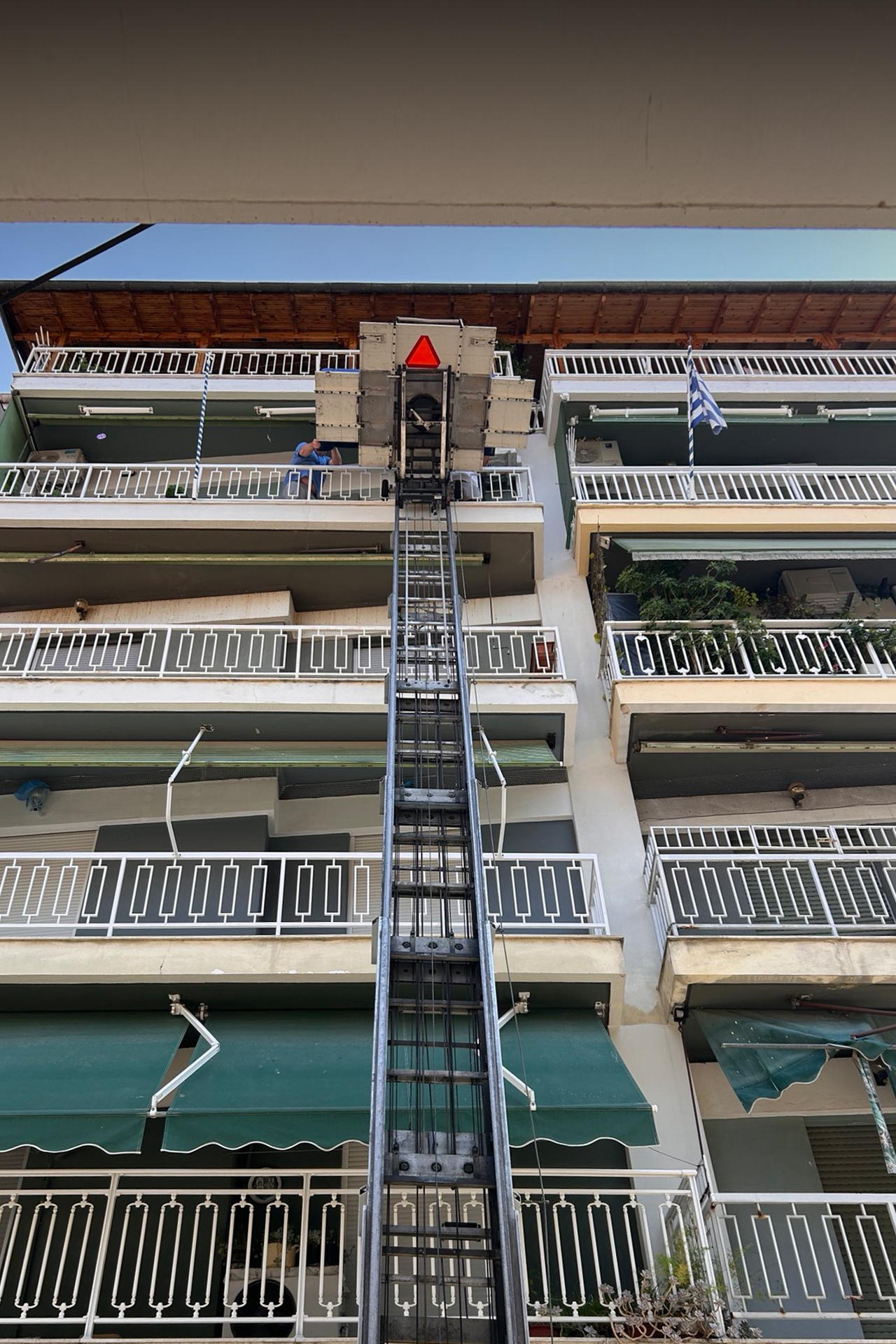 Εκεί που άλλοι βλέπουν απλώς μια μεταφορά...