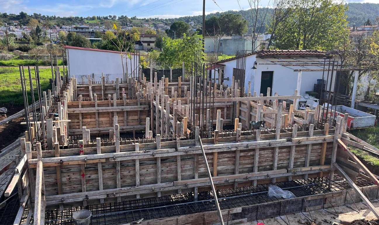 DREAM - BUILD - ENJOY