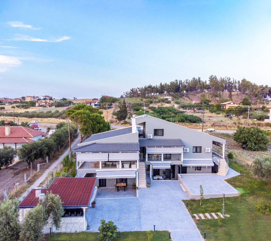 Villa Llanaj