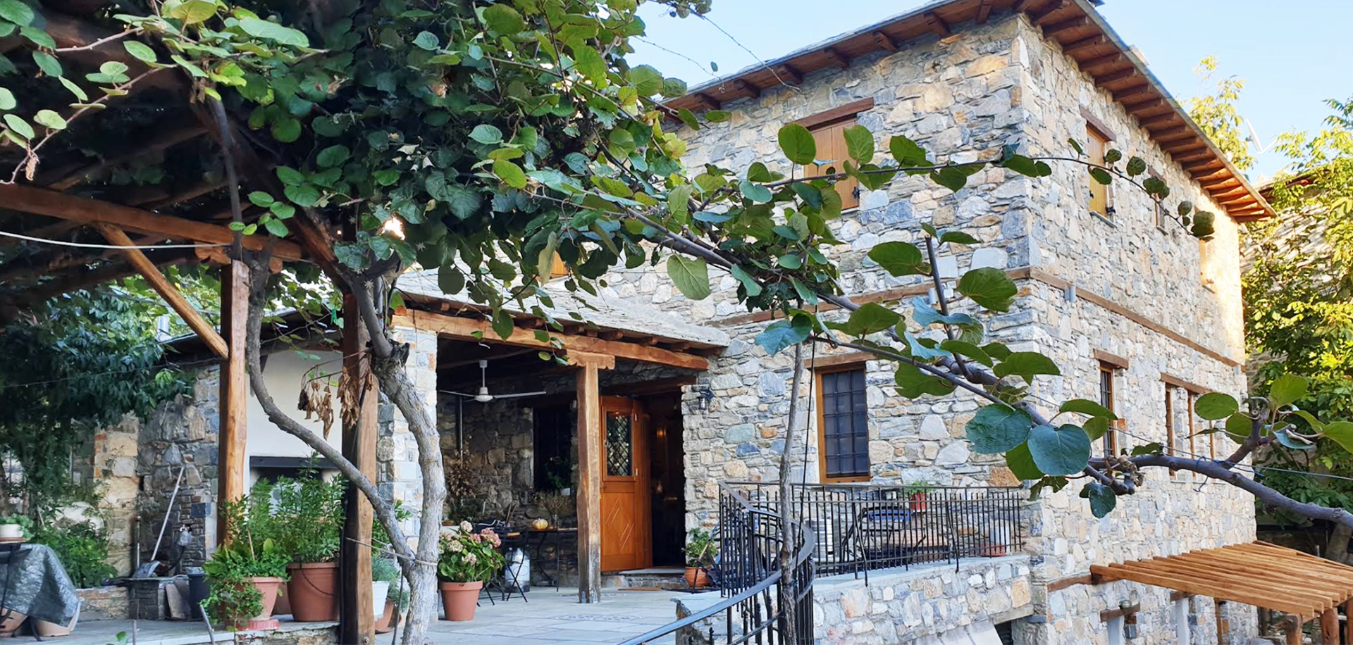 Σύντομα κοντά σας